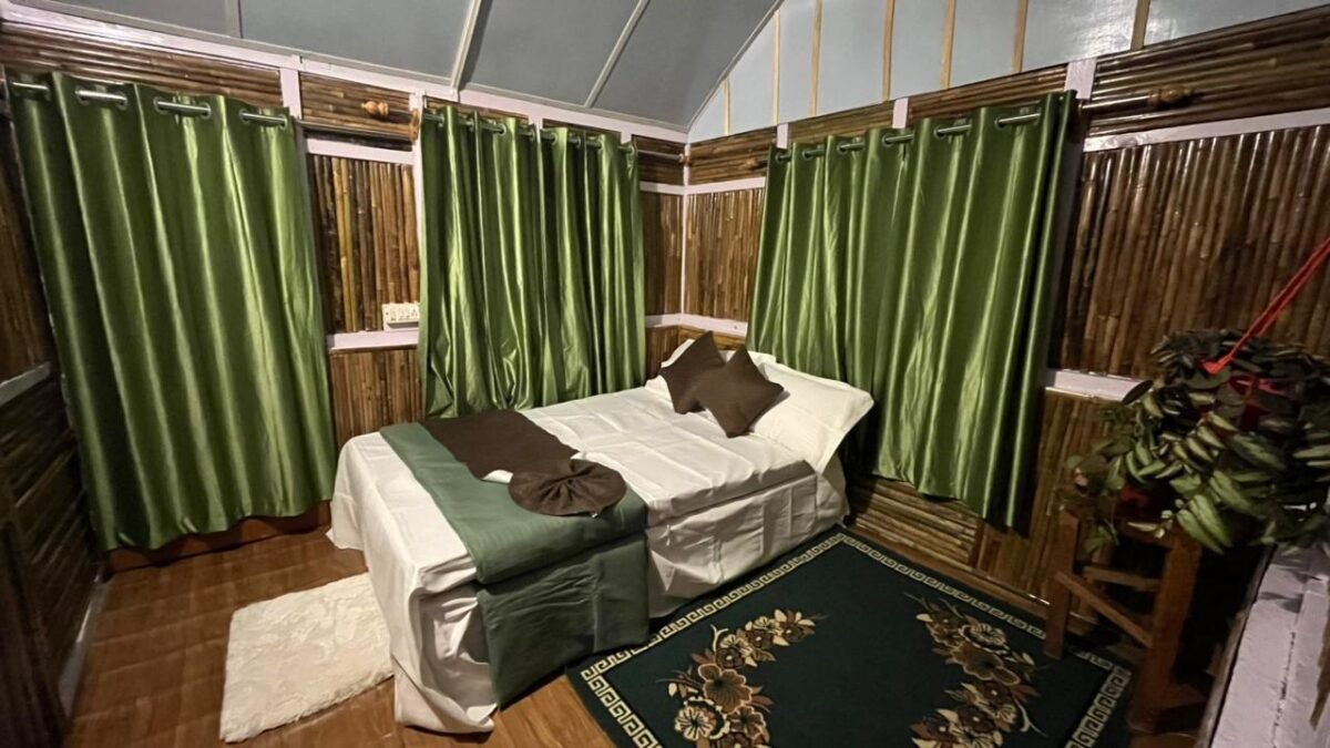 Celestia-the-luxury-jacuzzi-room