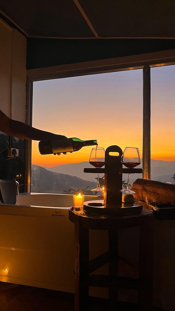 Celestia-the-luxury-jacuzzi-room