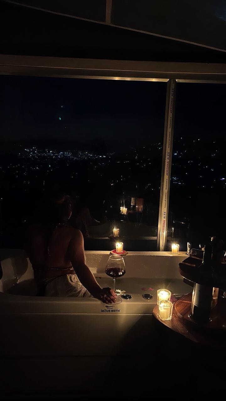 Celestia-the-luxury-jacuzzi-room